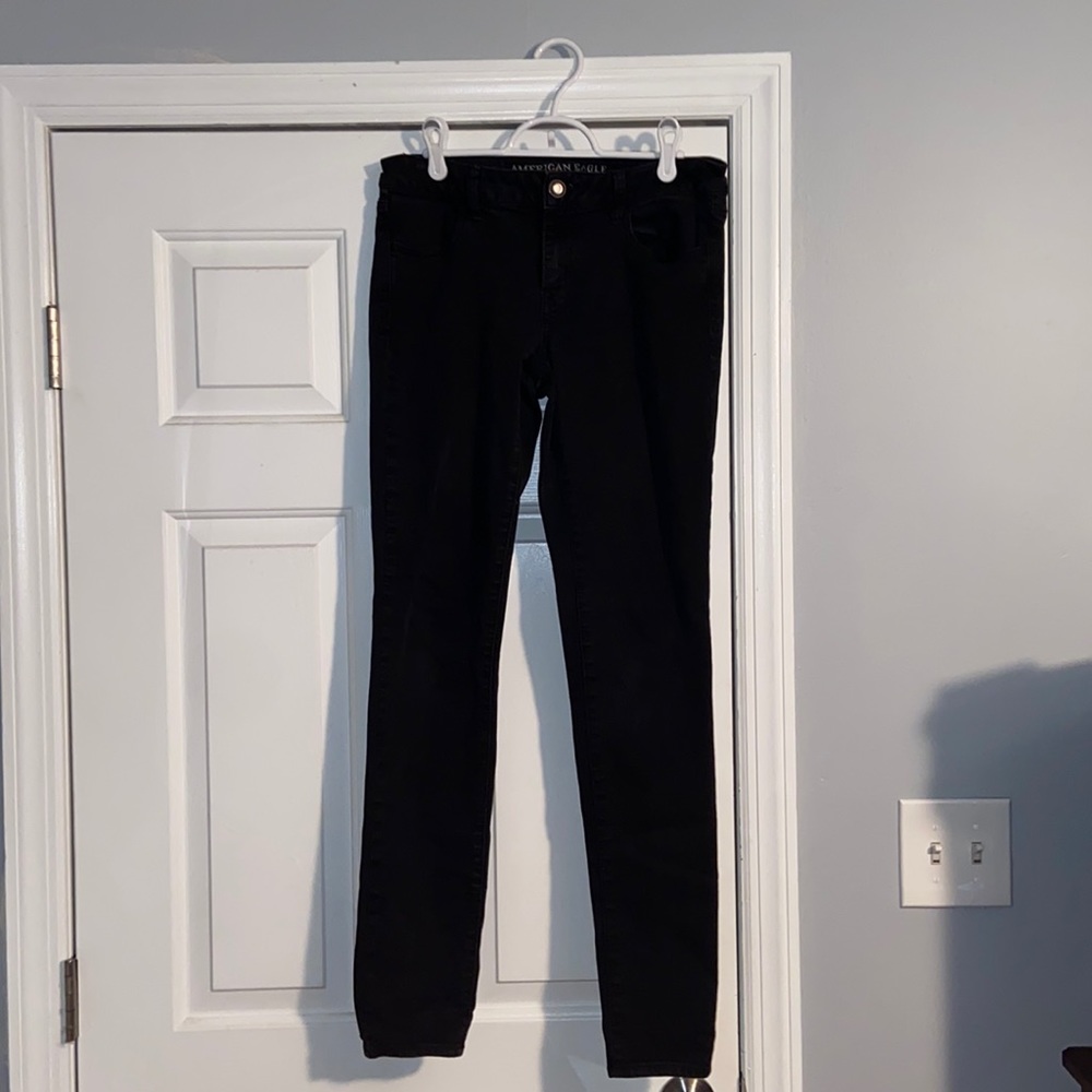 Classic American Eagle black jeans!